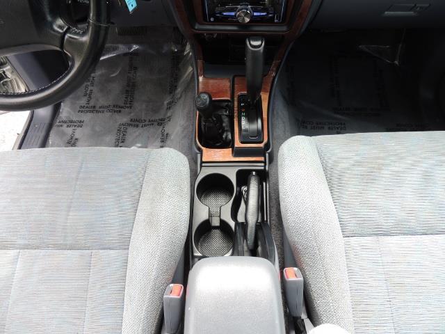 2000 Toyota 4Runner SPORT SR5 / 4X4 / Sunroof / LIFTED LIFTED - Photo 27 - Portland, OR 97217