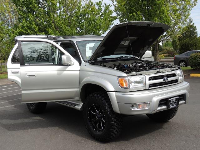 2000 Toyota 4Runner SPORT SR5 / 4X4 / Sunroof / LIFTED LIFTED - Photo 10 - Portland, OR 97217