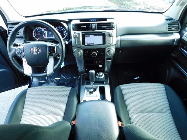 2016 Toyota 4Runner SR5 / 4WD / Navi / Backup Camera/ LIFTED LIFTED - Photo 36 - Portland, OR 97217