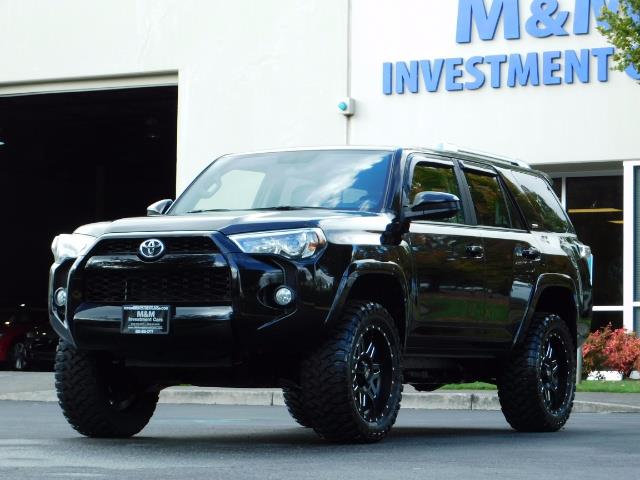 2016 Toyota 4Runner SR5 / 4WD / Navi / Backup Camera/ LIFTED LIFTED - Photo 49 - Portland, OR 97217