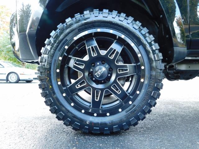 2016 Toyota 4Runner SR5 / 4WD / Navi / Backup Camera/ LIFTED LIFTED - Photo 20 - Portland, OR 97217