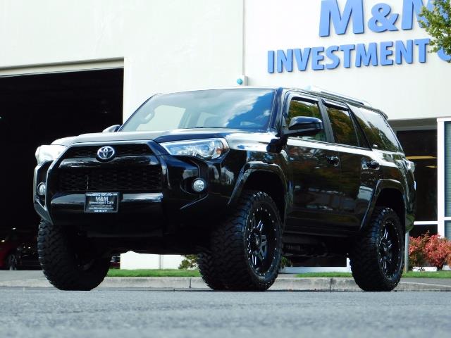 2016 Toyota 4Runner SR5 / 4WD / Navi / Backup Camera/ LIFTED LIFTED - Photo 24 - Portland, OR 97217