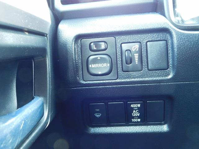 2016 Toyota 4Runner SR5 / 4WD / Navi / Backup Camera/ LIFTED LIFTED - Photo 40 - Portland, OR 97217