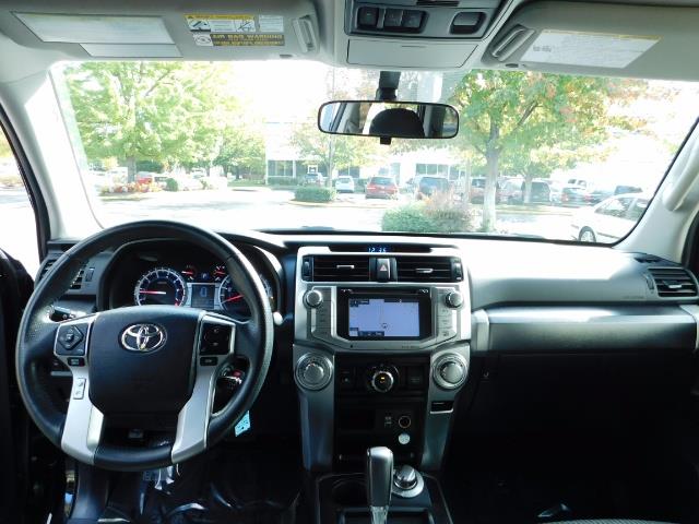 2016 Toyota 4Runner SR5 / 4WD / Navi / Backup Camera/ LIFTED LIFTED - Photo 34 - Portland, OR 97217