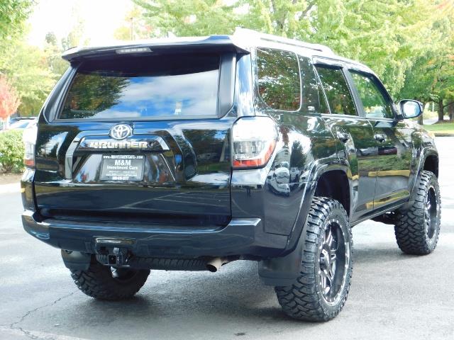 2016 Toyota 4Runner SR5 / 4WD / Navi / Backup Camera/ LIFTED LIFTED - Photo 8 - Portland, OR 97217