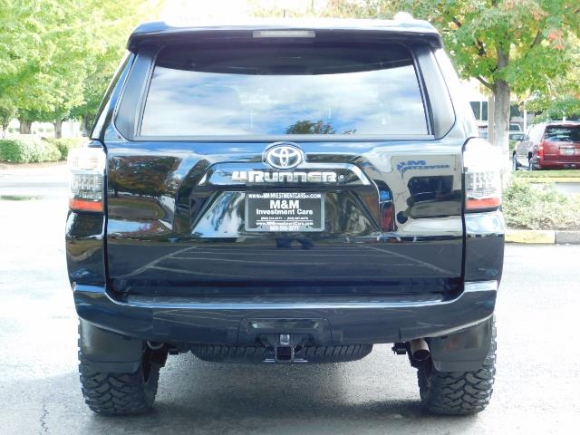 2016 Toyota 4Runner SR5 / 4WD / Navi / Backup Camera/ LIFTED LIFTED - Photo 6 - Portland, OR 97217