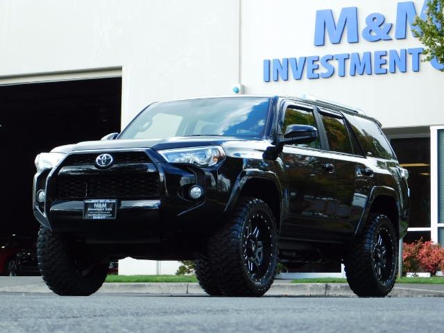 2016 Toyota 4Runner SR5 / 4WD / Navi / Backup Camera/ LIFTED LIFTED - Photo 44 - Portland, OR 97217