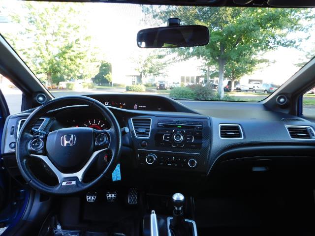 2013 Honda Civic Si / Spoiler / Sunroof / 6-SPEED MANUAL / 1-OWNER - Photo 35 - Portland, OR 97217