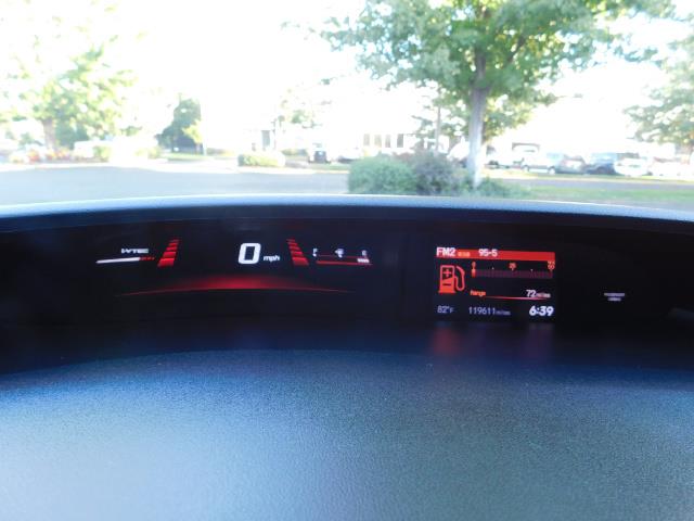 2013 Honda Civic Si / Spoiler / Sunroof / 6-SPEED MANUAL / 1-OWNER - Photo 39 - Portland, OR 97217