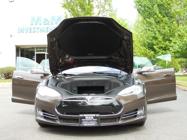 2013 Tesla Model S Signature 85kWh / Panorama Roof / Navigation / - Photo 32 - Portland, OR 97217