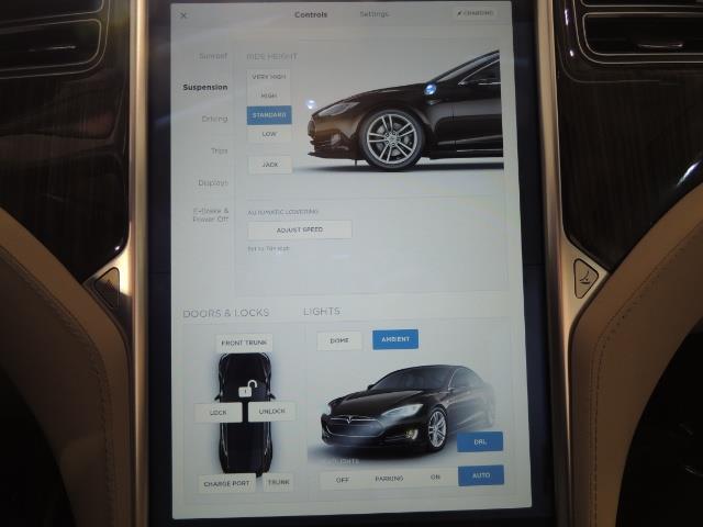 2013 Tesla Model S Signature 85kWh / Panorama Roof / Navigation / - Photo 23 - Portland, OR 97217
