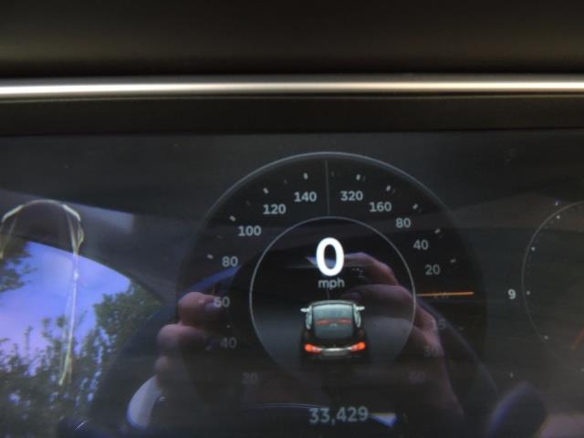 2013 Tesla Model S Signature 85kWh / Panorama Roof / Navigation / - Photo 40 - Portland, OR 97217