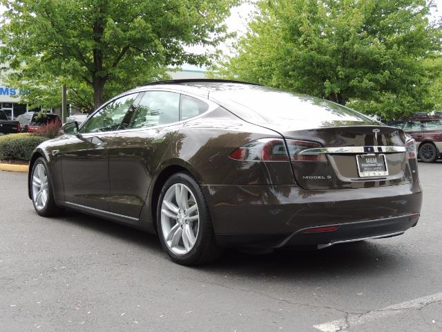 2013 Tesla Model S Signature 85kWh / Panorama Roof / Navigation / - Photo 8 - Portland, OR 97217