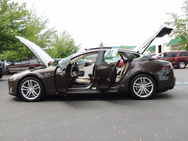 2013 Tesla Model S Signature 85kWh / Panorama Roof / Navigation / - Photo 26 - Portland, OR 97217