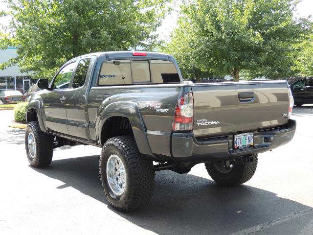 2012 Toyota Tacoma V6 / TRD SPORT / 4X4 / LIFTED LIFTED - Photo 7 - Portland, OR 97217
