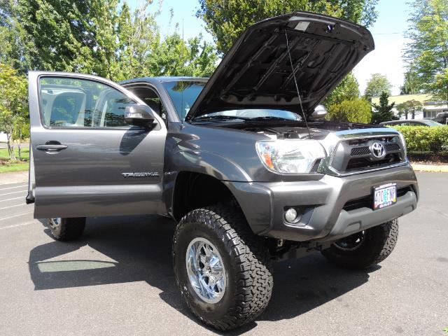 2012 Toyota Tacoma V6 / TRD SPORT / 4X4 / LIFTED LIFTED - Photo 31 - Portland, OR 97217
