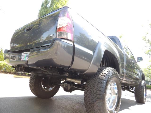 2012 Toyota Tacoma V6 / TRD SPORT / 4X4 / LIFTED LIFTED - Photo 12 - Portland, OR 97217