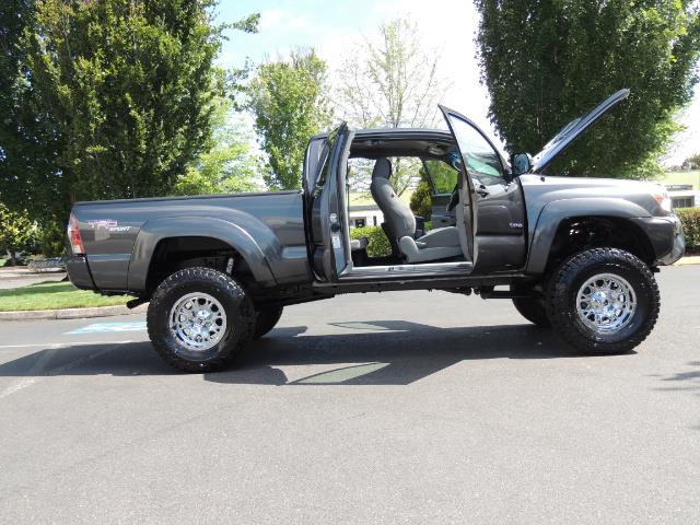 2012 Toyota Tacoma V6 / TRD SPORT / 4X4 / LIFTED LIFTED - Photo 30 - Portland, OR 97217