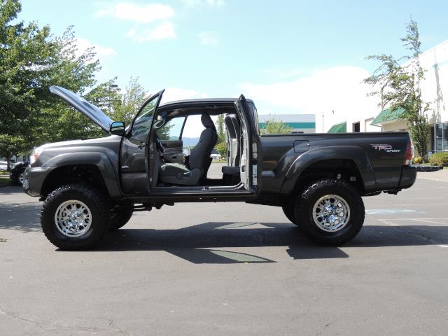 2012 Toyota Tacoma V6 / TRD SPORT / 4X4 / LIFTED LIFTED - Photo 26 - Portland, OR 97217