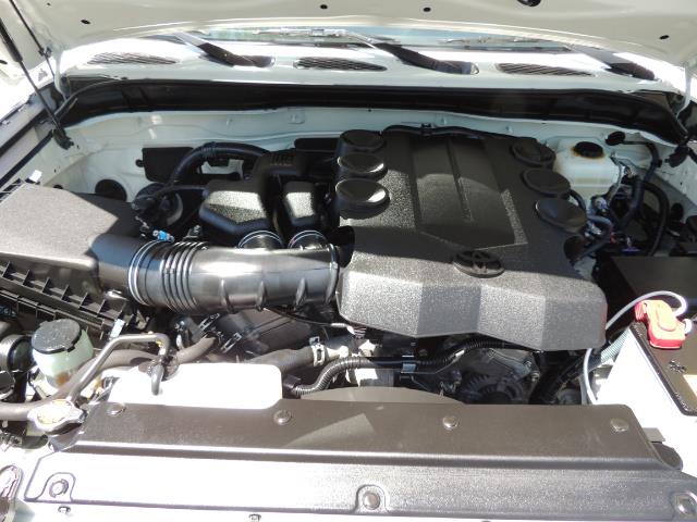 2013 Toyota FJ Cruiser 4X4 / DIFF LOCKS / LIFTED / 1-OWNER - Photo 31 - Portland, OR 97217