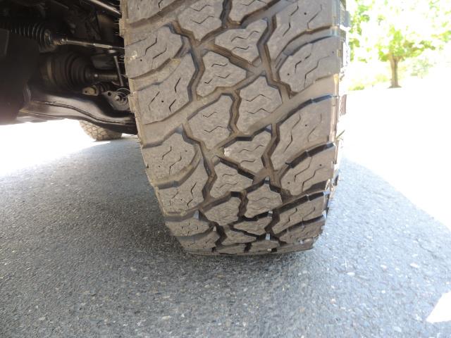 2013 Toyota FJ Cruiser 4X4 / DIFF LOCKS / LIFTED / 1-OWNER - Photo 24 - Portland, OR 97217