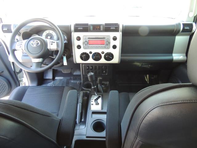 2013 Toyota FJ Cruiser 4X4 / DIFF LOCKS / LIFTED / 1-OWNER - Photo 22 - Portland, OR 97217