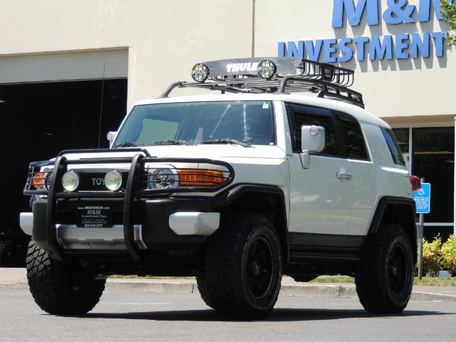2013 Toyota FJ Cruiser 4X4 / DIFF LOCKS / LIFTED / 1-OWNER - Photo 44 - Portland, OR 97217