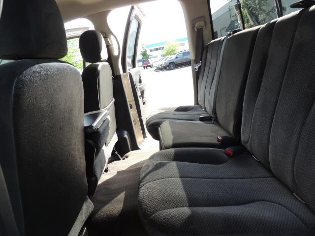 2003 Dodge Ram 2500 SLT 4dr / 4X4 / 5.9L Cummins Diesel High OutPut - Photo 15 - Portland, OR 97217