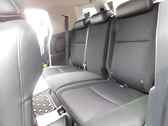 2007 Toyota FJ Cruiser 4WD V6 DIFF LOCK 20 " WHEELS / NAVIGATION / LIFTED - Photo 14 - Portland, OR 97217
