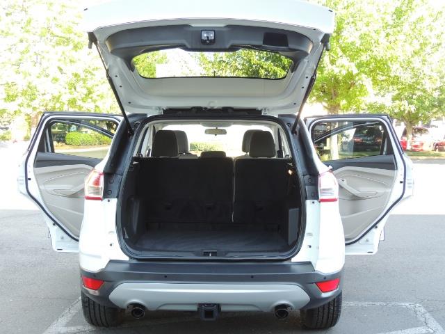 2014 Ford Escape SE / AWD / Panorama Sunroof/ Heated Seats / 1-OWNE - Photo 28 - Portland, OR 97217
