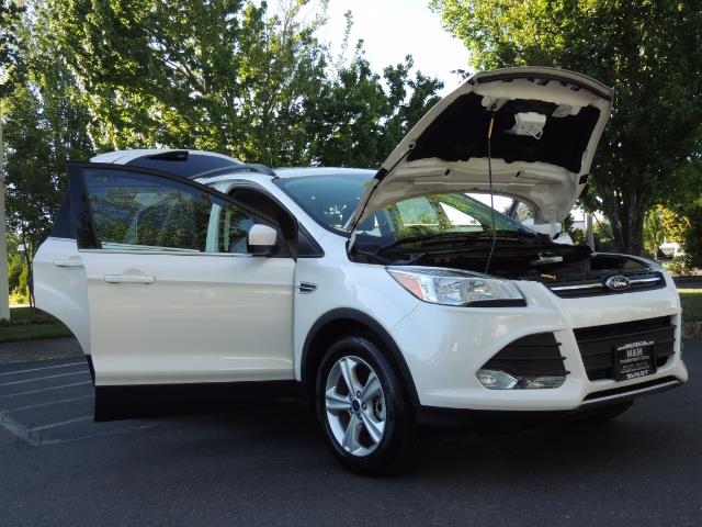 2014 Ford Escape SE / AWD / Panorama Sunroof/ Heated Seats / 1-OWNE - Photo 31 - Portland, OR 97217