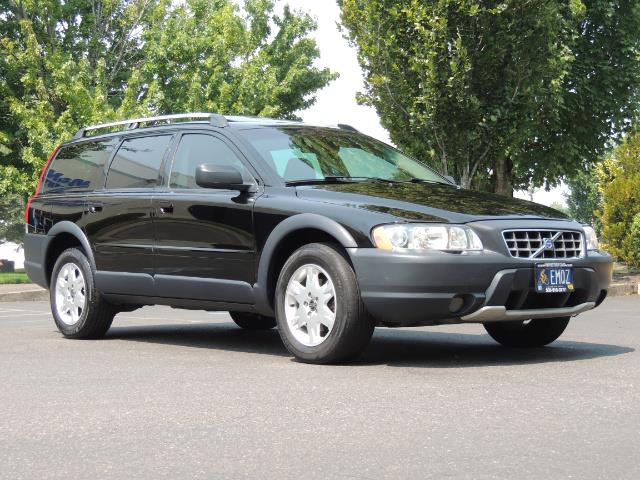 2006 Volvo XC70 2.5T / Cross Country / AWD / Leather /Heated seats - Photo 2 - Portland, OR 97217