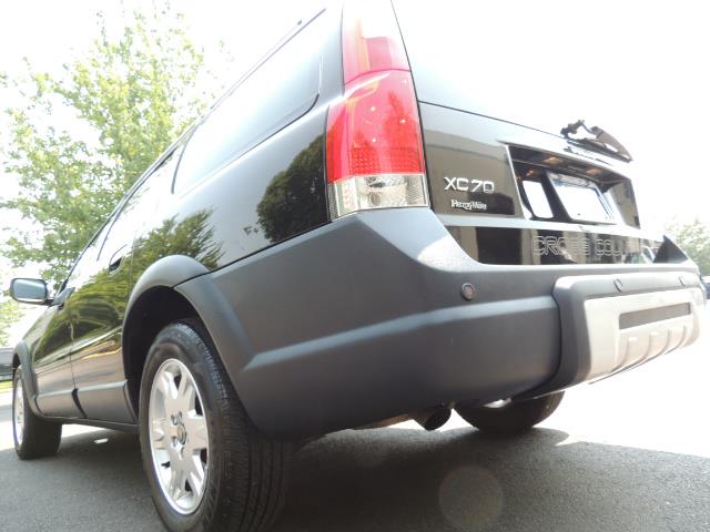 2006 Volvo XC70 2.5T / Cross Country / AWD / Leather /Heated seats - Photo 11 - Portland, OR 97217