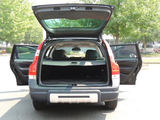 2006 Volvo XC70 2.5T / Cross Country / AWD / Leather /Heated seats - Photo 28 - Portland, OR 97217