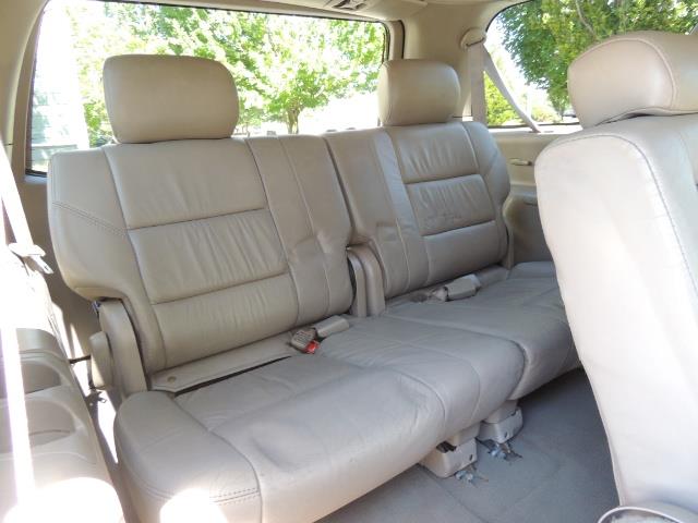 2006 Toyota Sequoia LIMITED 4X4 / 8 SEATS NAVi DVD / FRESH TIMING BELT - Photo 38 - Portland, OR 97217