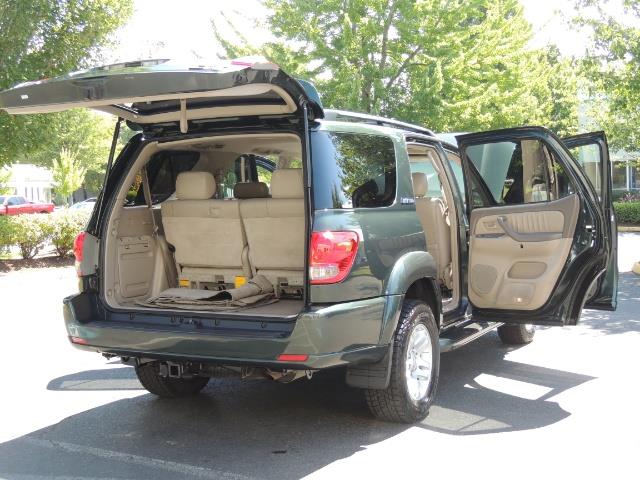 2006 Toyota Sequoia LIMITED 4X4 / 8 SEATS NAVi DVD / FRESH TIMING BELT - Photo 27 - Portland, OR 97217