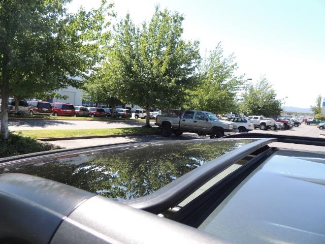 2006 Toyota Sequoia LIMITED 4X4 / 8 SEATS NAVi DVD / FRESH TIMING BELT - Photo 48 - Portland, OR 97217