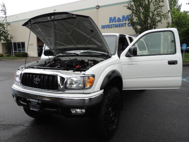 2004 Toyota Tacoma V6 2dr Xtracab / 4X4 / 5-SPEED / TRD SUPERCHARGED - Photo 25 - Portland, OR 97217