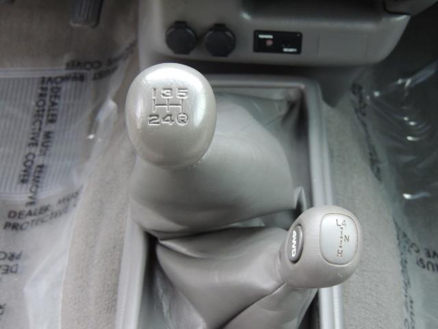 2004 Toyota Tacoma V6 2dr Xtracab / 4X4 / 5-SPEED / TRD SUPERCHARGED - Photo 19 - Portland, OR 97217