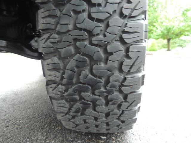 2004 Toyota Tacoma V6 2dr Xtracab / 4X4 / 5-SPEED / TRD SUPERCHARGED - Photo 24 - Portland, OR 97217