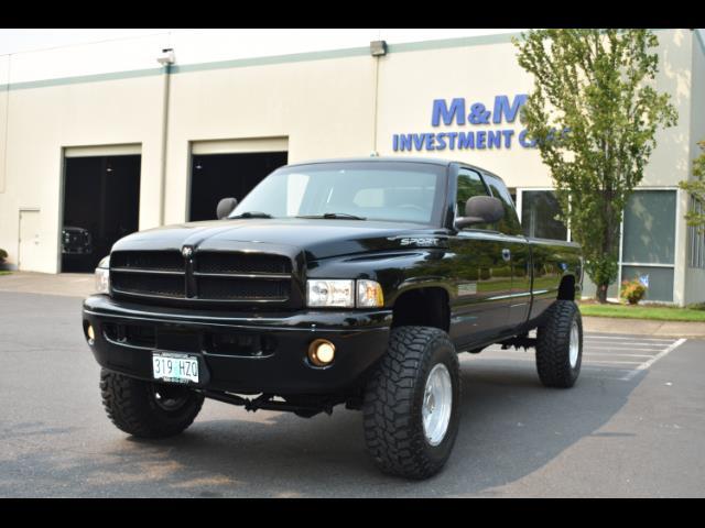 2001 Dodge Ram 2500 SLT Plus / 4X4 / 5.9L DIESEL / Leather / LIFTED - Photo 31 - Portland, OR 97217