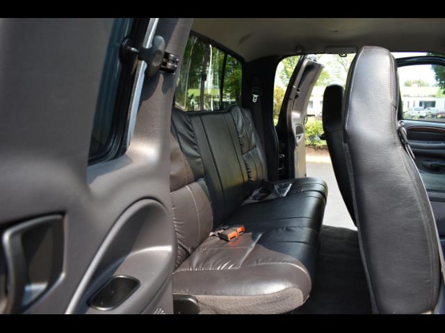 2001 Dodge Ram 2500 SLT Plus / 4X4 / 5.9L DIESEL / Leather / LIFTED - Photo 16 - Portland, OR 97217