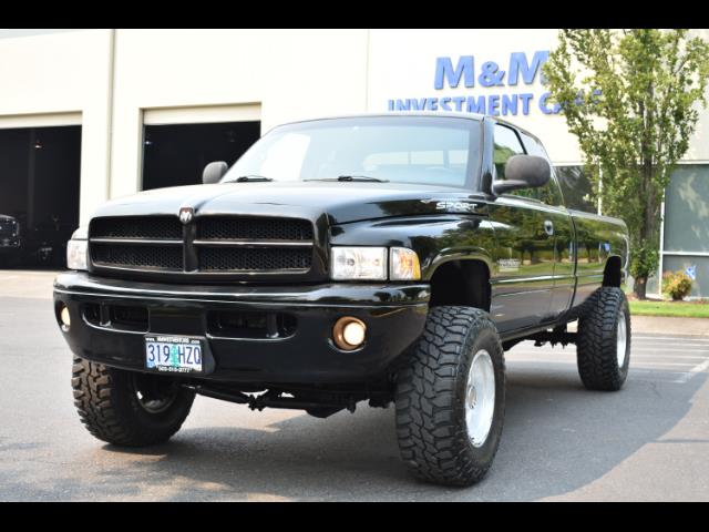 2001 Dodge Ram 2500 SLT Plus / 4X4 / 5.9L DIESEL / Leather / LIFTED - Photo 39 - Portland, OR 97217