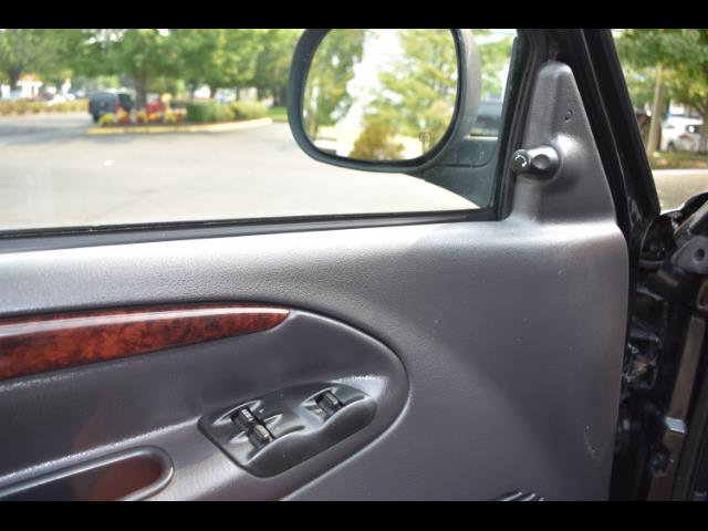 2001 Dodge Ram 2500 SLT Plus / 4X4 / 5.9L DIESEL / Leather / LIFTED - Photo 36 - Portland, OR 97217