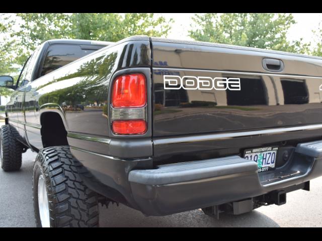 2001 Dodge Ram 2500 SLT Plus / 4X4 / 5.9L DIESEL / Leather / LIFTED - Photo 12 - Portland, OR 97217