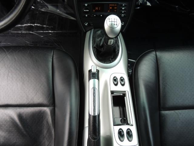 2002 Porsche 911 Turbo / AWD / 6-SPEED / Leather / Heaetd Seats - Photo 19 - Portland, OR 97217