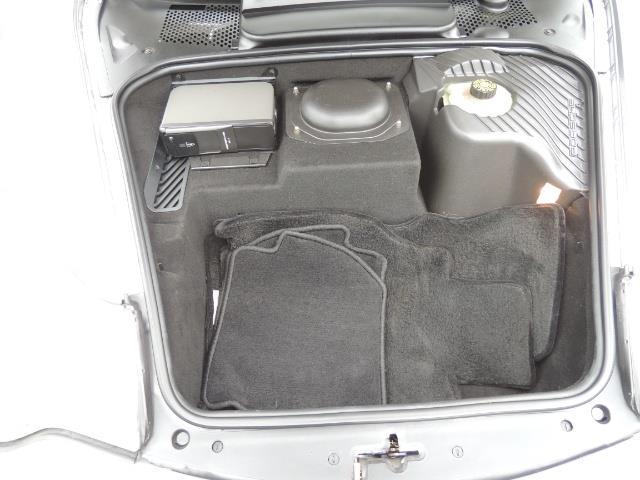 2002 Porsche 911 Turbo / AWD / 6-SPEED / Leather / Heaetd Seats - Photo 34 - Portland, OR 97217