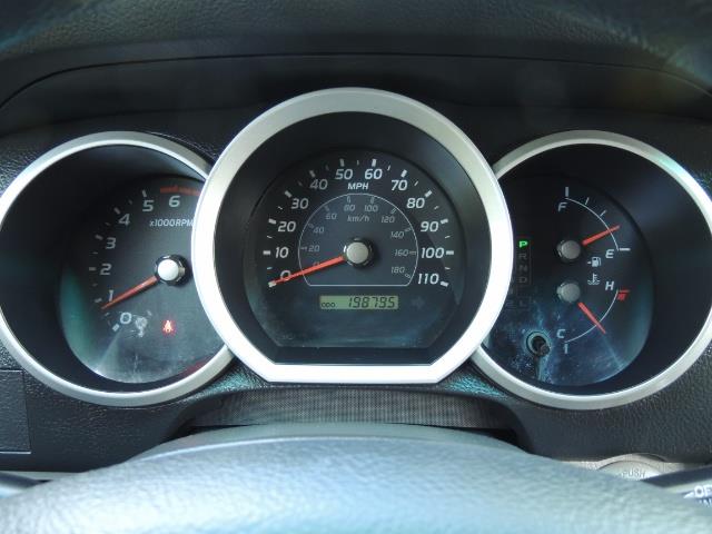 2007 Toyota 4Runner V6 4X4 / 3RD SEAT / DIFF LOCK / 1-OWNER / LIFTED - Photo 39 - Portland, OR 97217