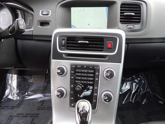 2017 Volvo V60 T5 Premier/ Leather / Heated Seats / Navigation - Photo 20 - Portland, OR 97217