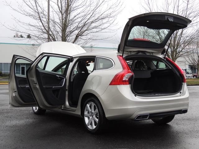 2017 Volvo V60 T5 Premier/ Leather / Heated Seats / Navigation - Photo 27 - Portland, OR 97217